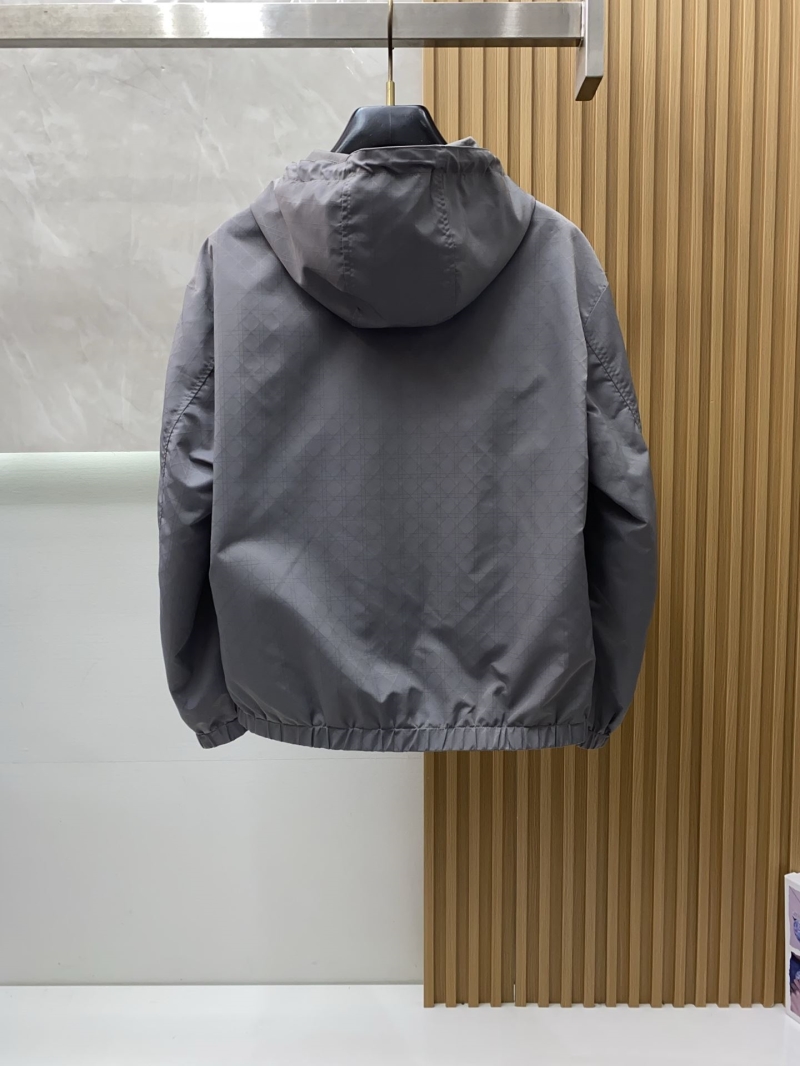 chr1st1an D10r outwear